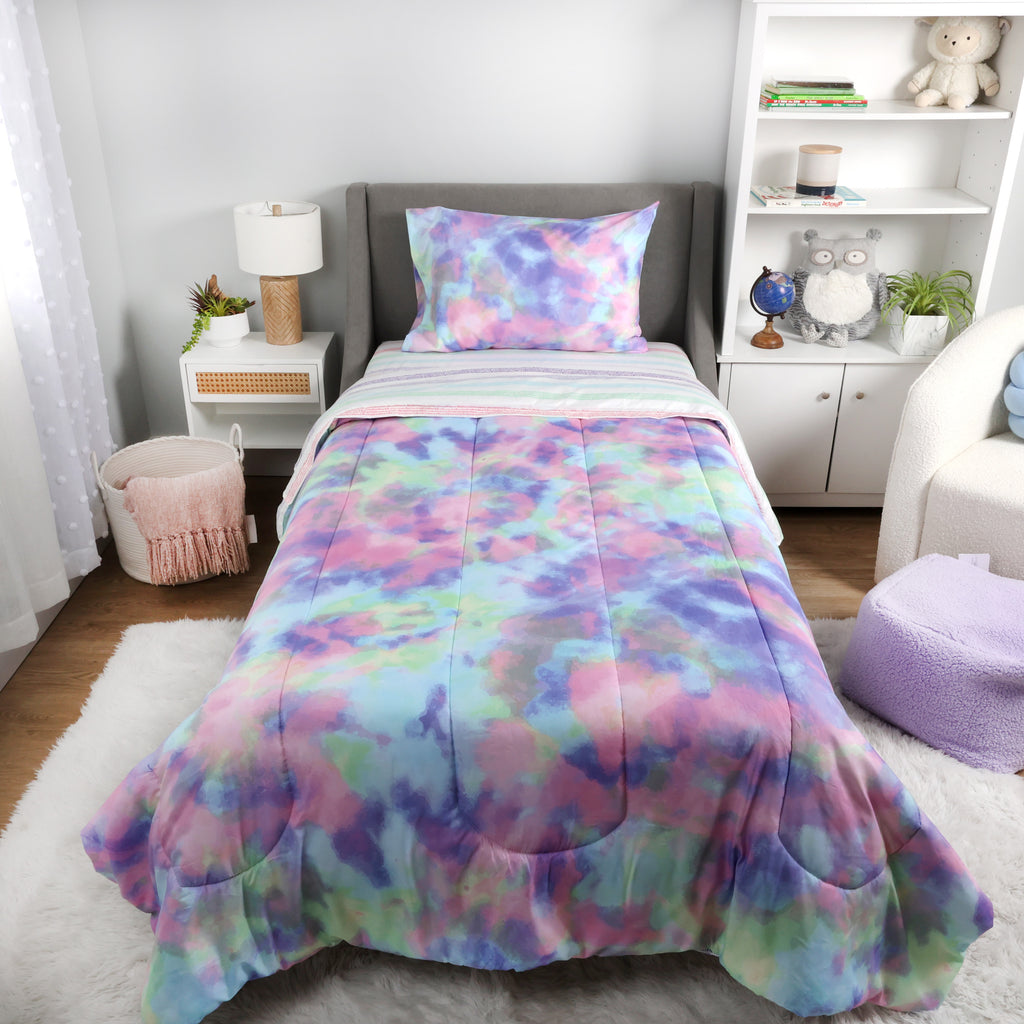 4-Piece Twin Bedding Set, Tie Dye room shot