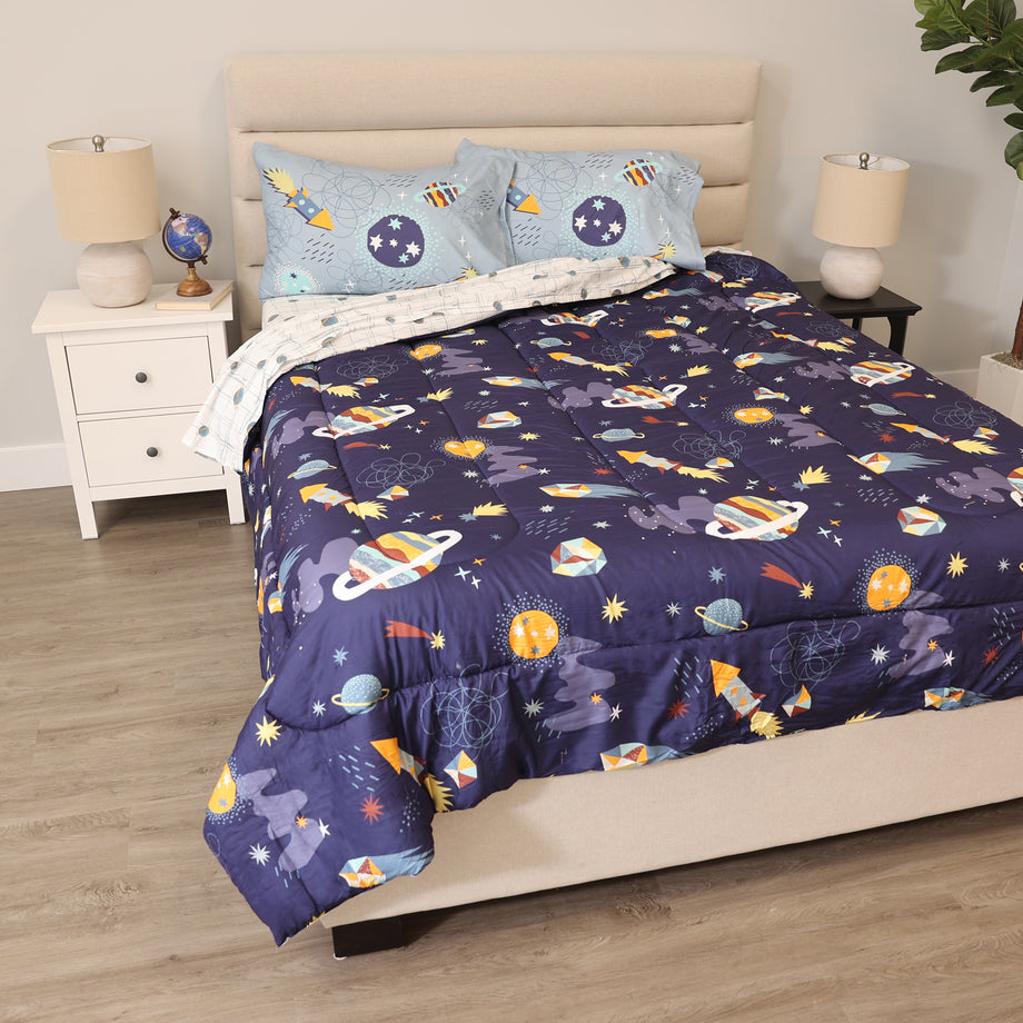 Outer space outlet comforter