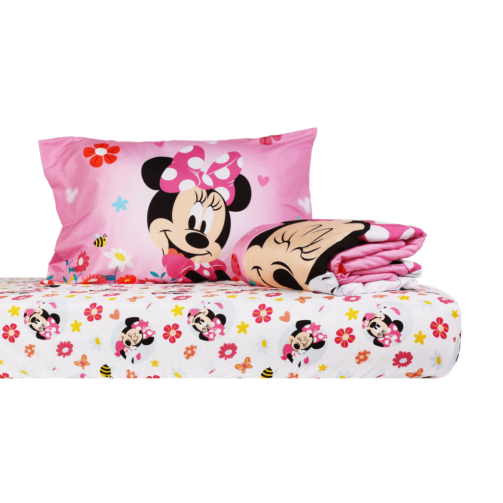 Disney Minnie Mouse 3-Piece Toddler Bedding Set items stacked