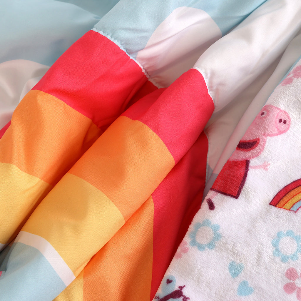 Peppa Pig 3-Piece Toddler Bedding Set close up