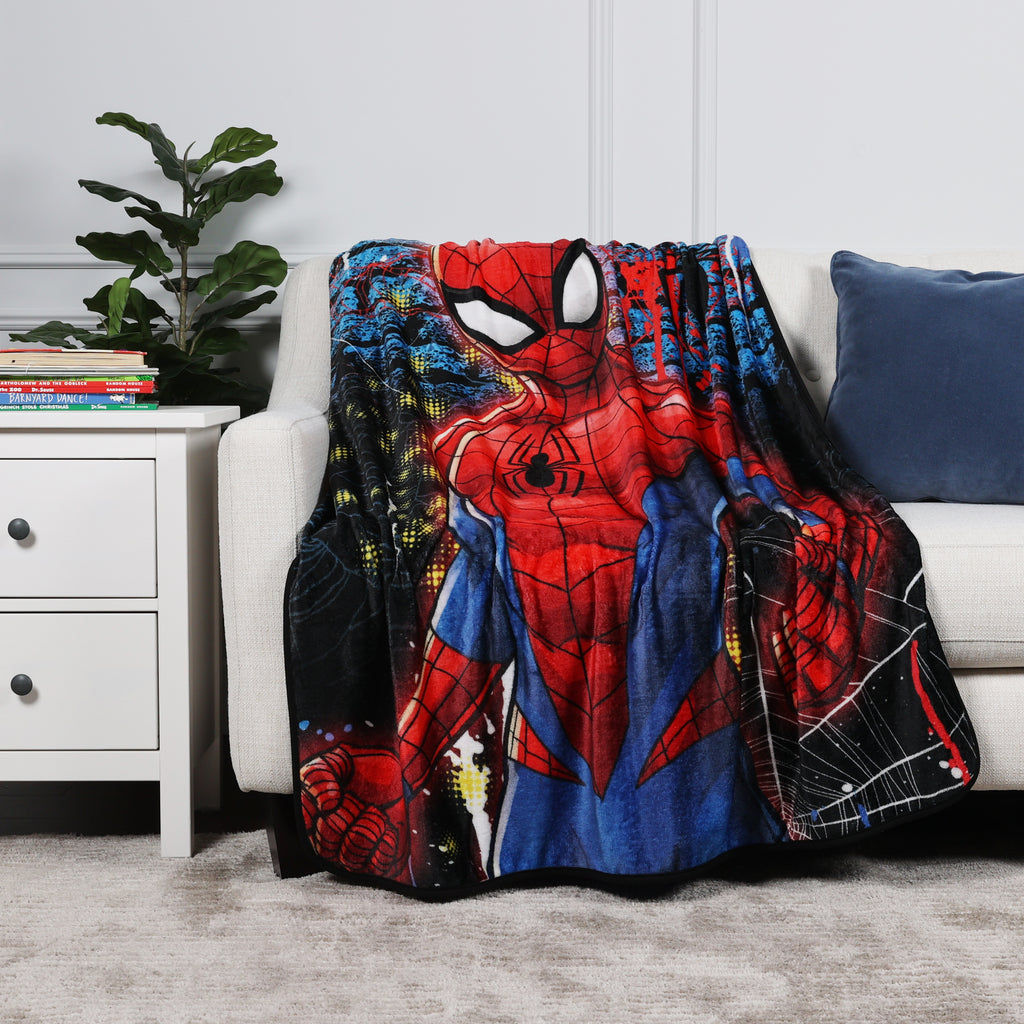 Marvel Spider-Man Throw, 50" x 60" room shot