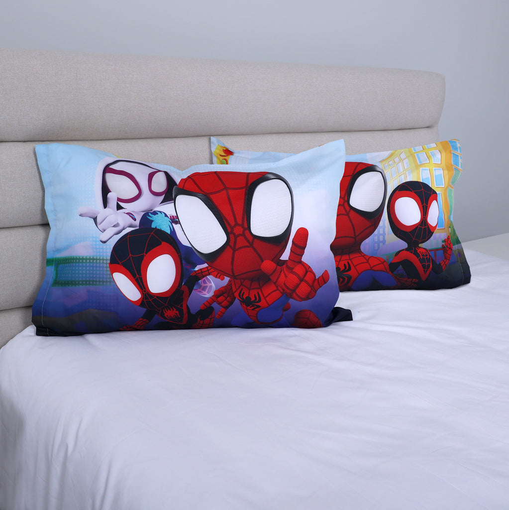 Spidey and Friends Kids 2-Piece Pillowcases, 20" x 30" room shot