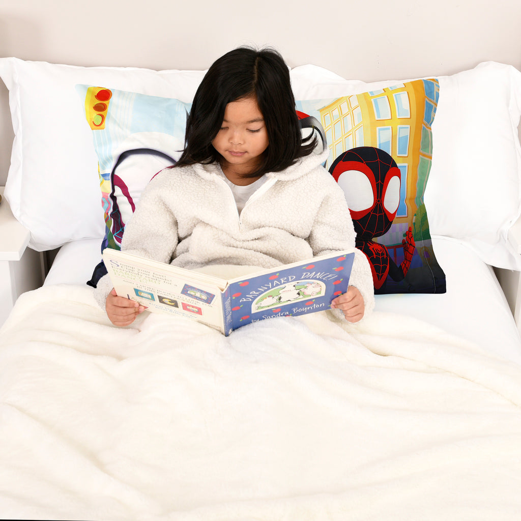 Spidey and Friends Kids 2-Piece Pillowcases, 20" x 30" lifestyle