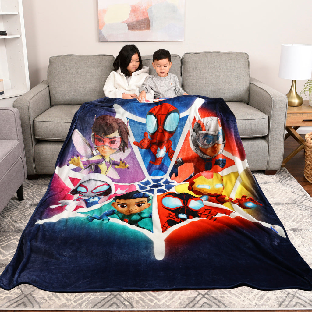 Marvel Spidey & Friends Kids Oversized Blanket, 60" x 90" lifestyle