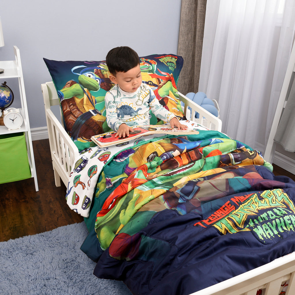 Teenage Mutant Ninja Turtles 3-Piece Toddler Bedding Set lifestyle