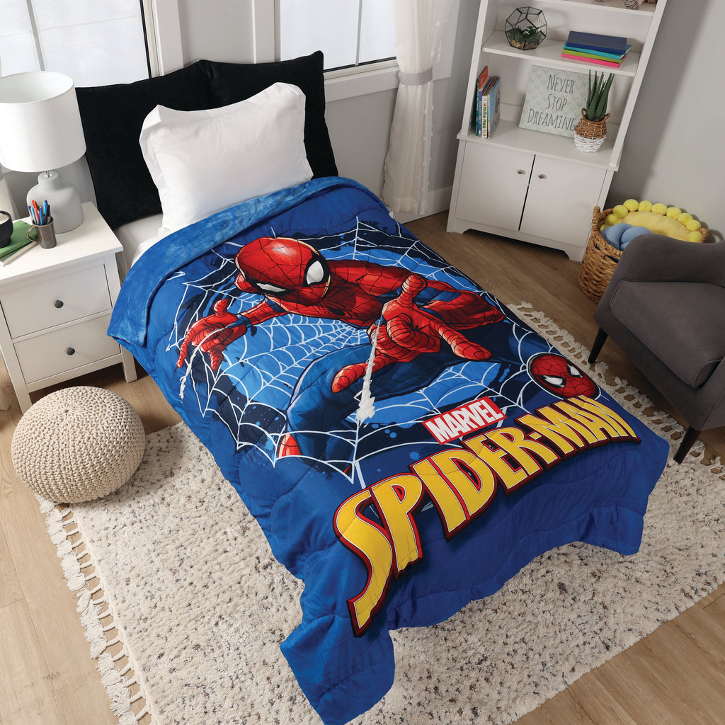 Marvel Spider-Man Blanket, 60" x 80" room shot