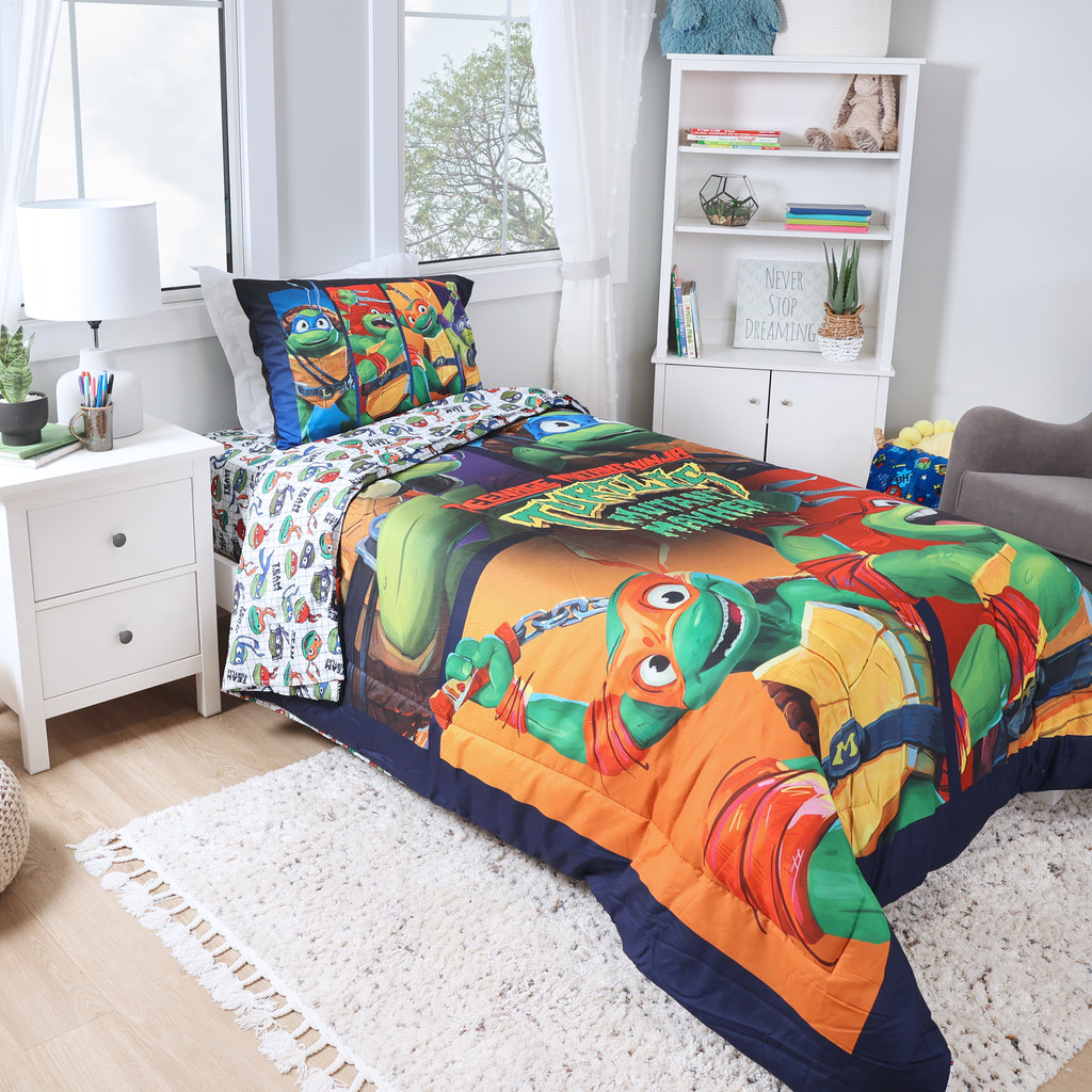 Teenage Mutant Ninja Turtles 4-Piece Twin Bedding Set room shot