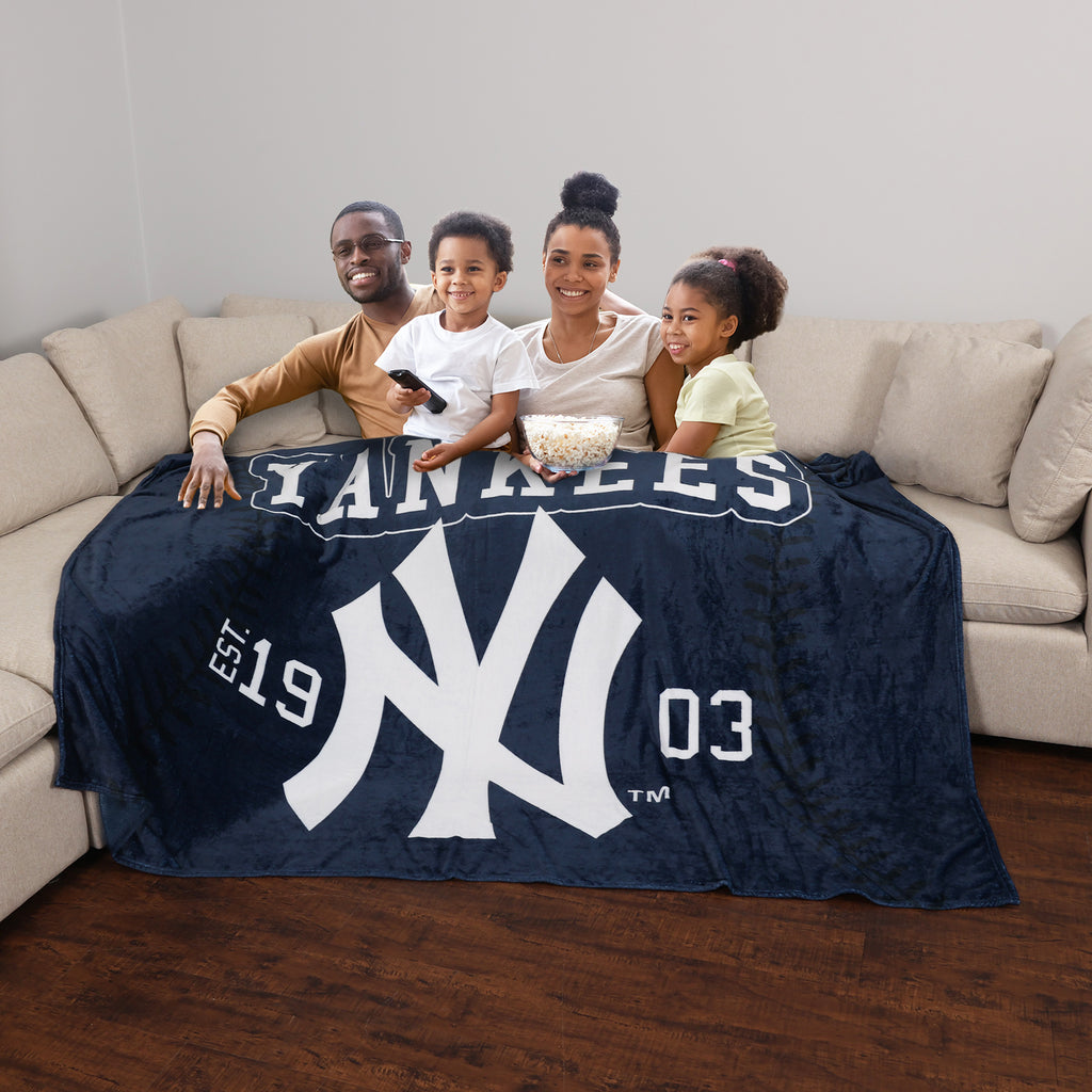 MLB New York Yankees Arena Blanket, 66" x 90" lifestyle