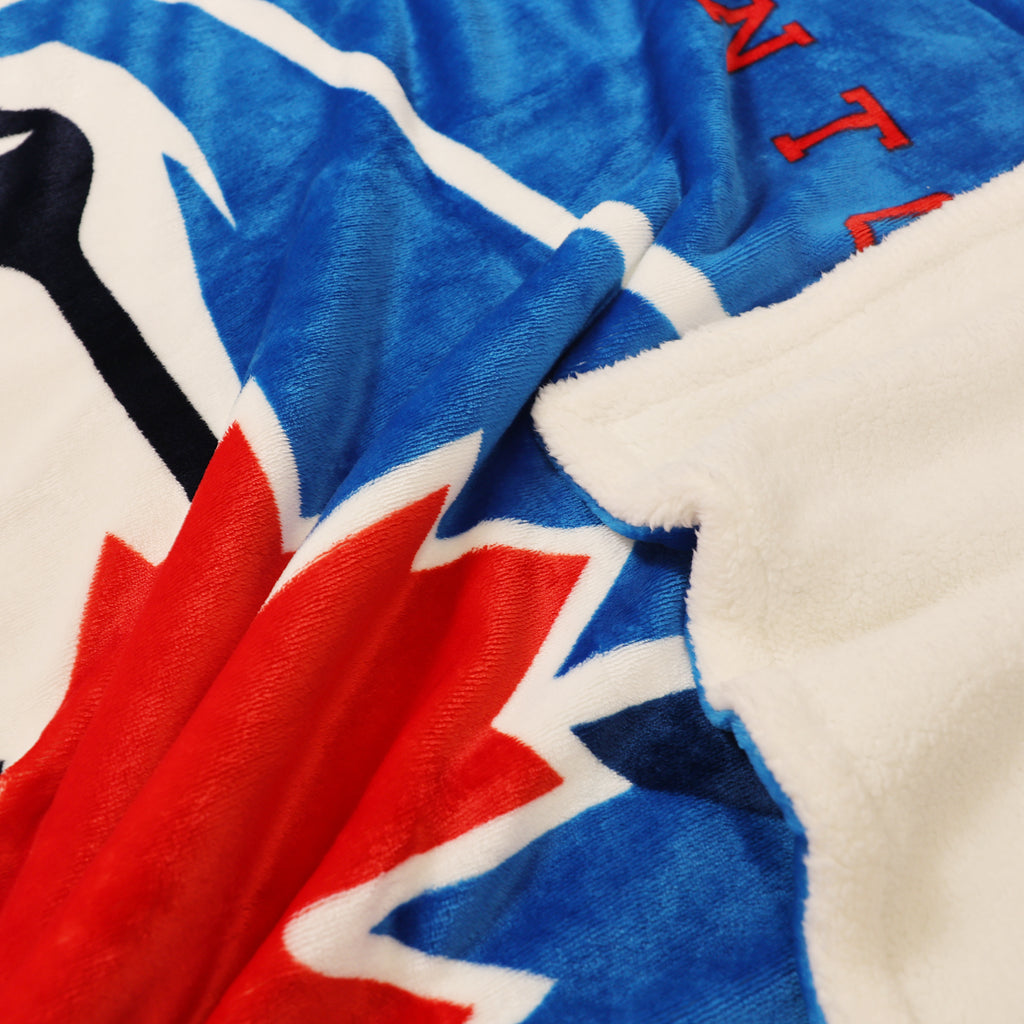MLB Toronto Blue Jays Sherpa Blanket, 60" x 70" close up