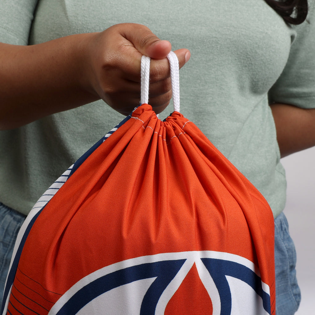 NHL Edmonton Oilers Indoor Slumber Bag holding