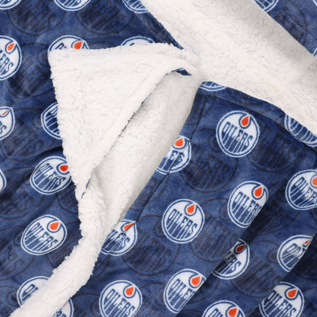 NHL Edmonton Oilers Hooded Throw close up