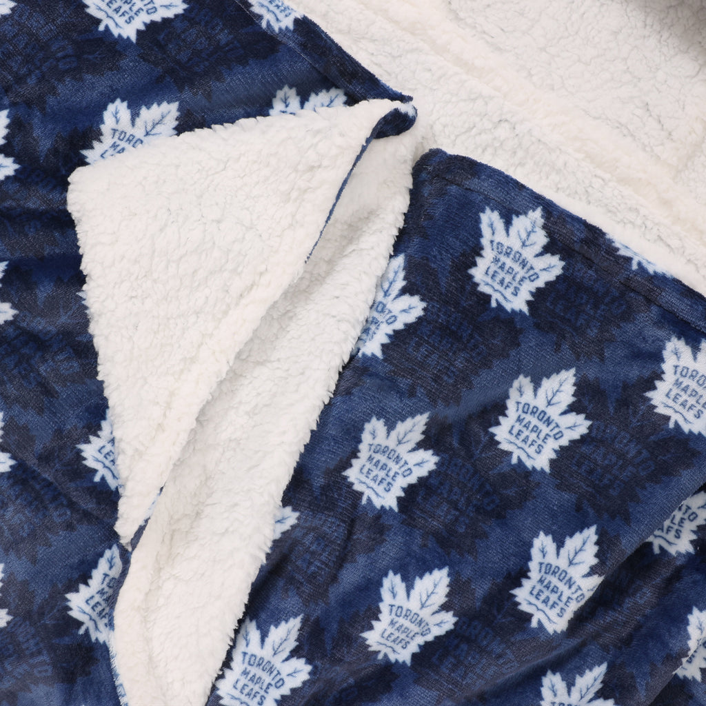 NHL Toronto Maple Leafs Hooded Throw close up