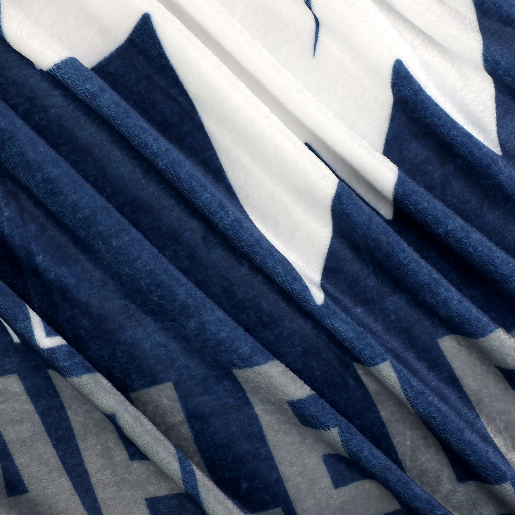 NHL Toronto Maple Leafs Throw, 50" x 60" close up