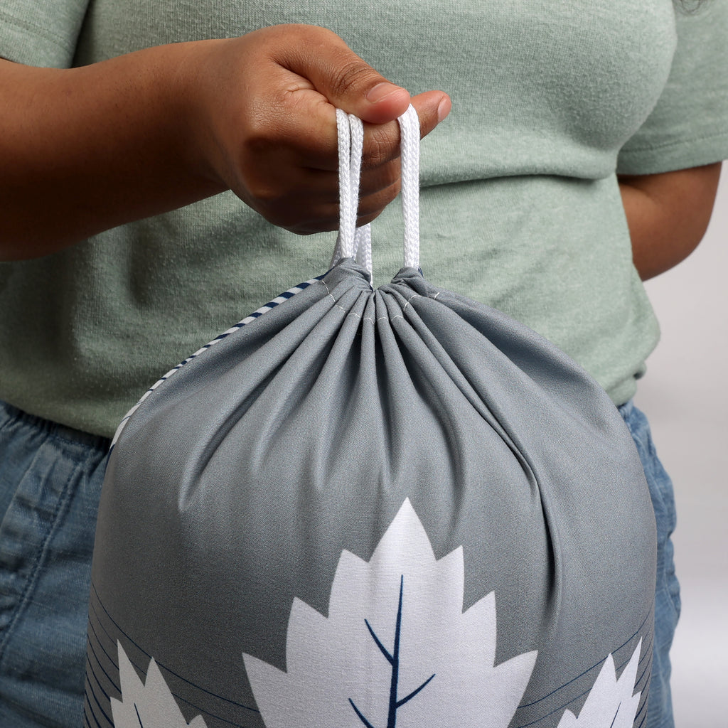 NHL Toronto Maple Leafs Indoor Slumber Bag hold