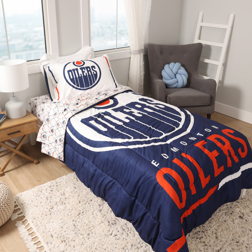 NHL Edmonton Oilers Twin Bedding Set room shot