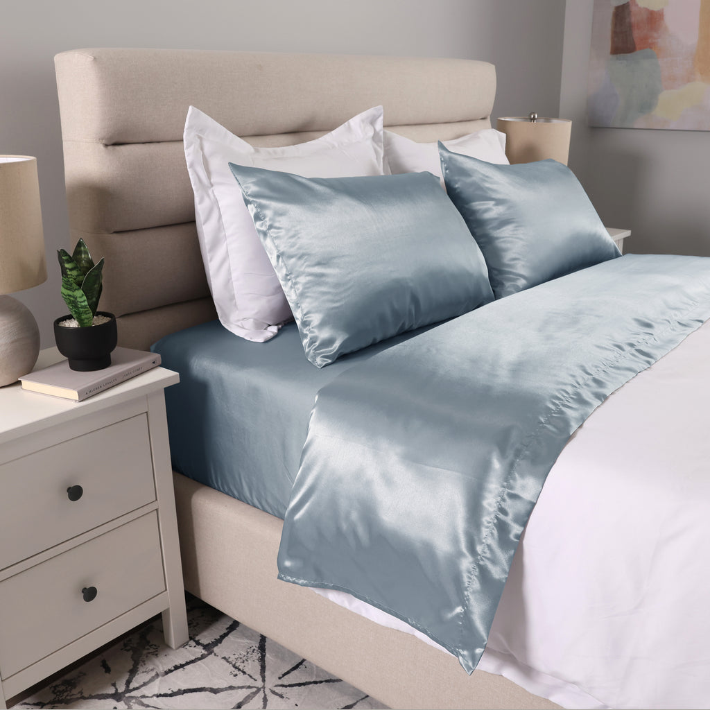 4-Piece Satin King Sheet Set, Blue room shot