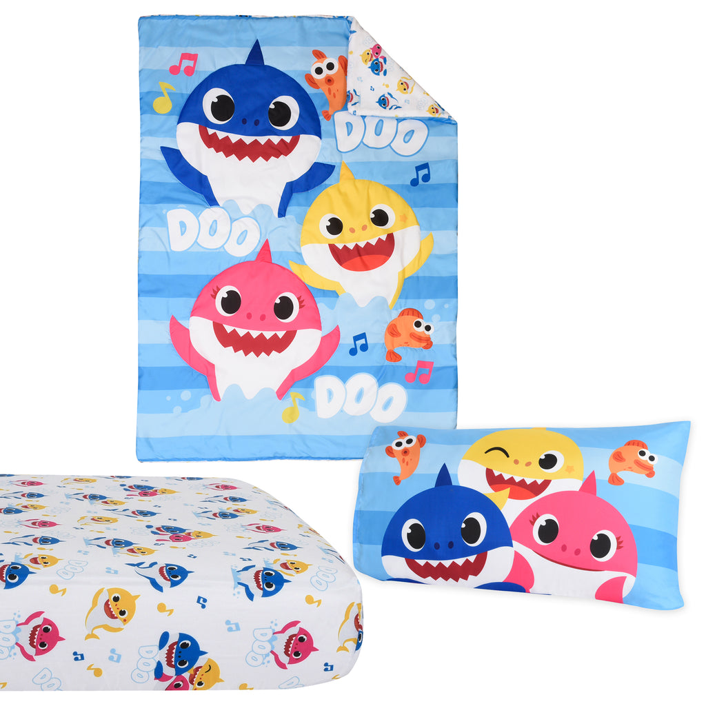 Baby Shark Toddler Bedding Set items seperated