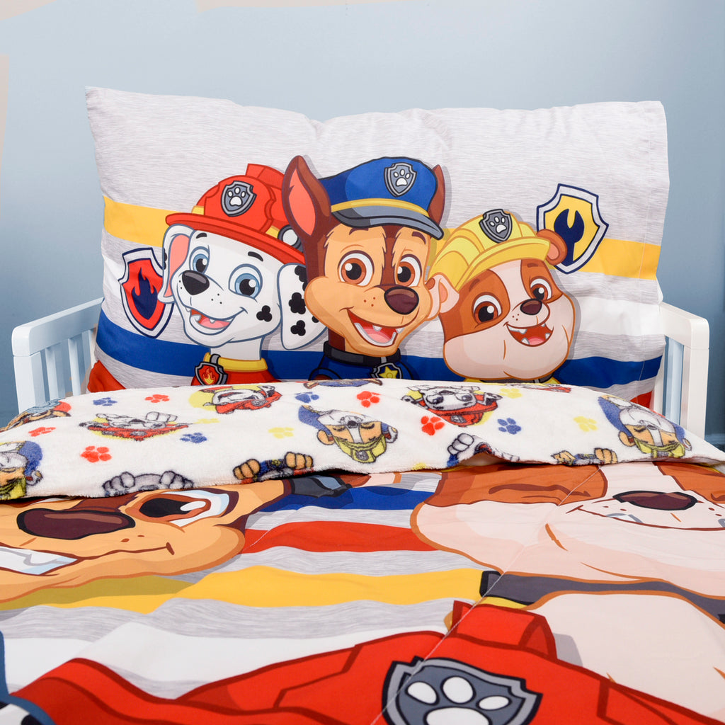 Paw Patrol 2-Piece Toddler Bedding Set bed close up