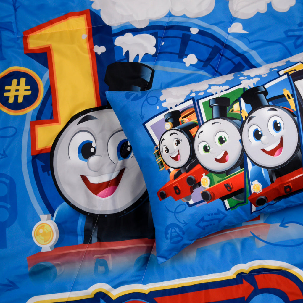 Thomas & Friends 2-Piece Toddler Bedding Set close up