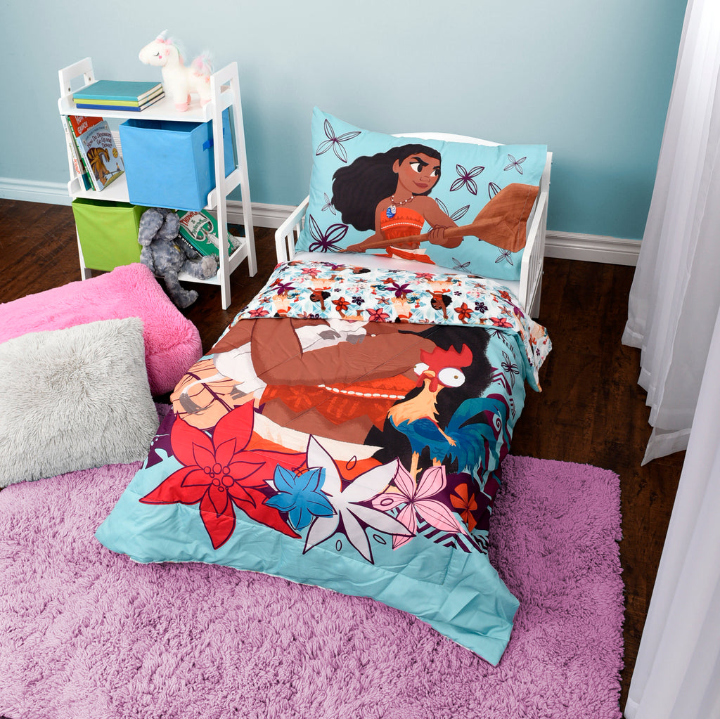 Disney Moana 2-Piece Toddler Bedding Set room shot