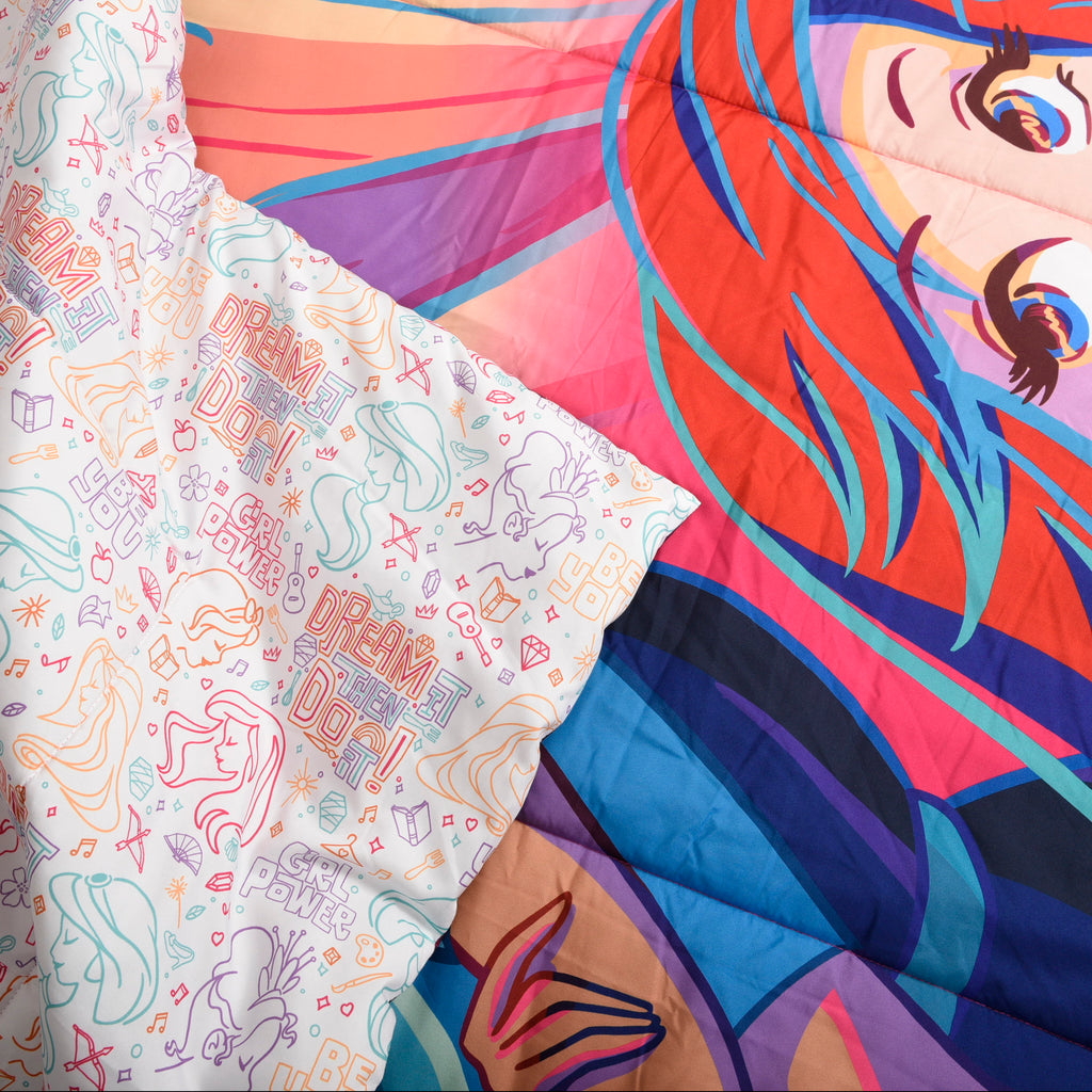 Disney Princess Twin/Full Comforter, 72" x 86" close up