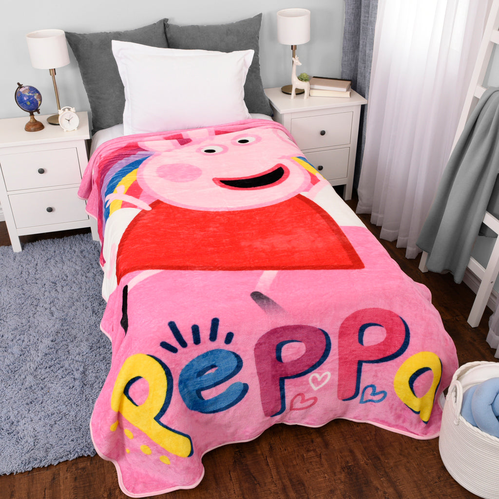 Peppa Pig Kids Oversized Blanket, 60" x 90" room shot