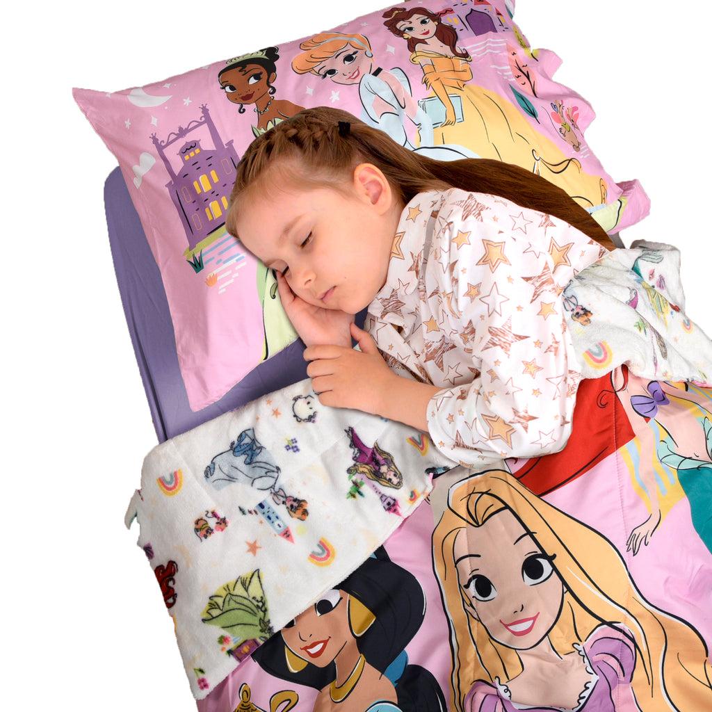 Disney Princess 2-Piece Toddler Bedding Set lifestyle