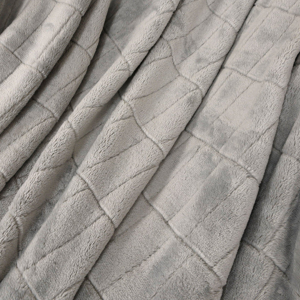 Life Comfort Recycled Brick Jacquard Throw, Grey 50” x 60” close up