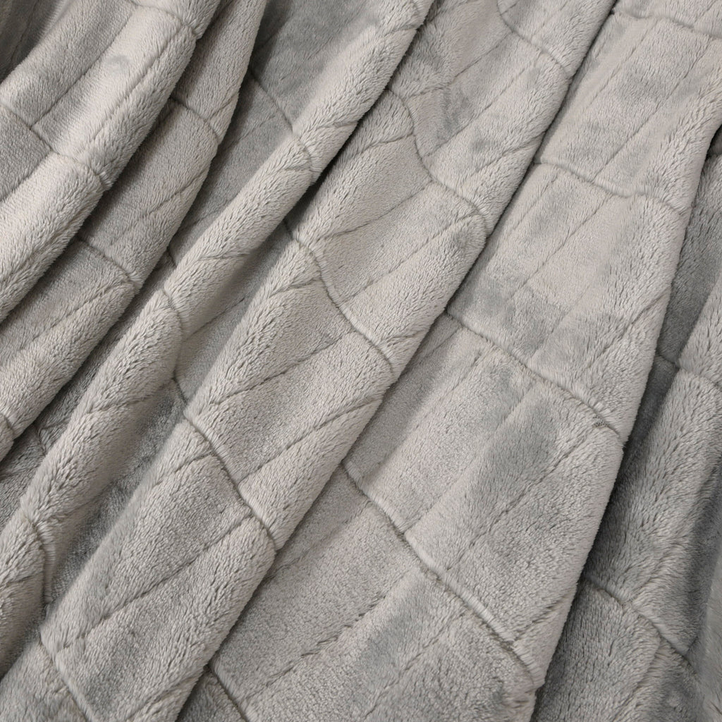 Life Comfort Recycled Brick Jacquard Blanket, Grey 108” x 90”close up