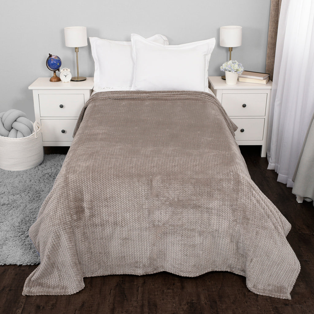 Life Comfort Jacquard Velvet Touch Blanket, Grey 96" x 66" room shot