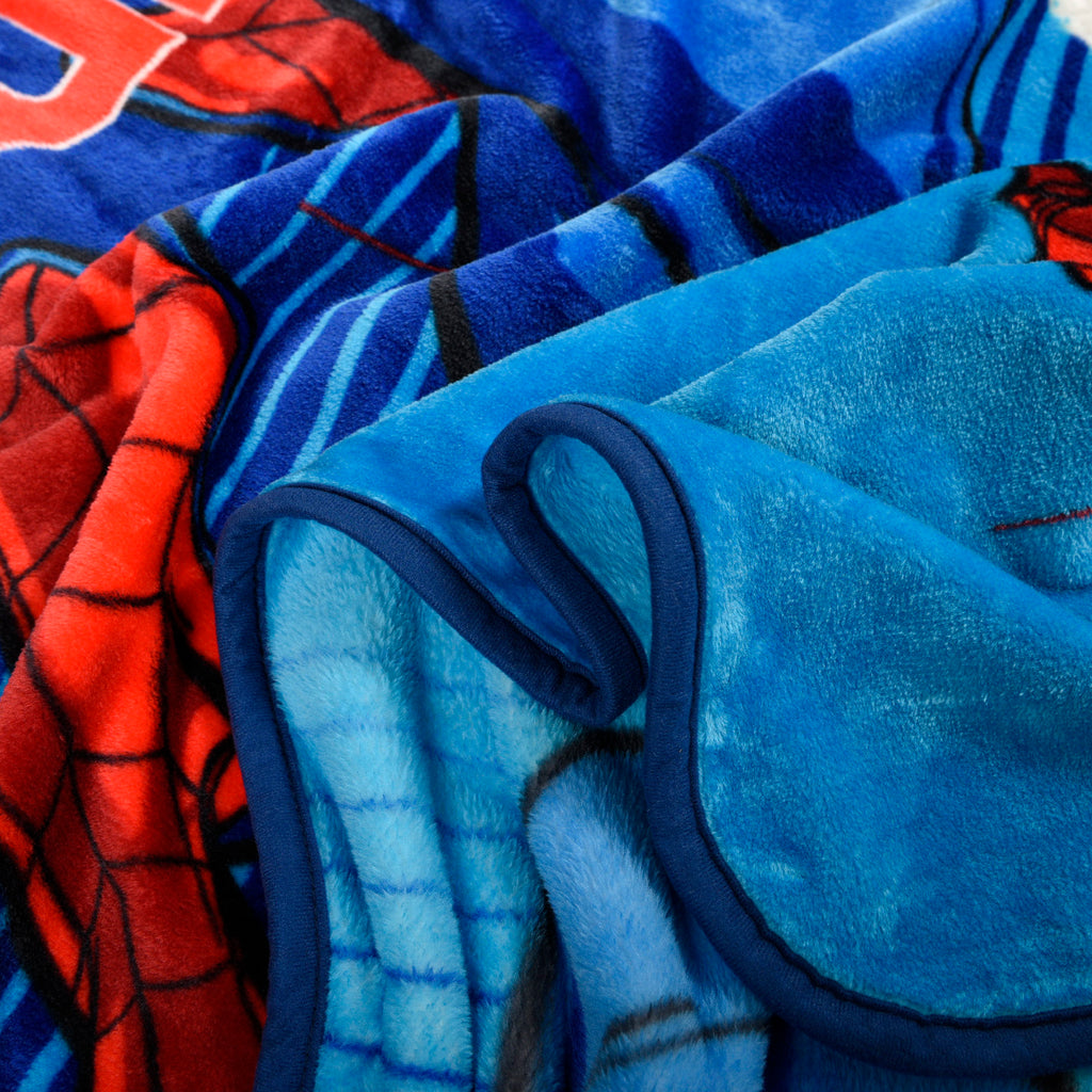 Marvel Spider-Man Velour High Pile Blanket close up