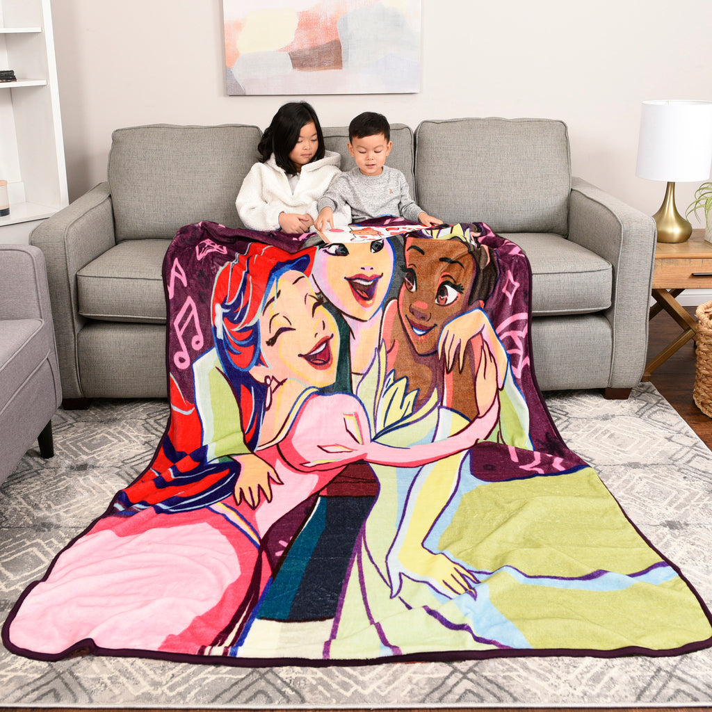 Disney Princess Kids Oversized Blanket, 60" x 90" lifestyle