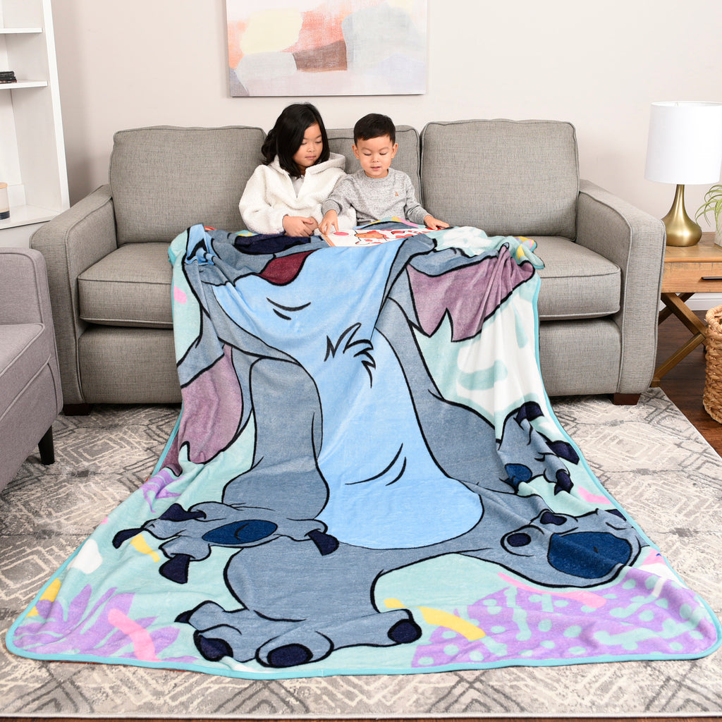 Disney Lilo & Stitch Kids Oversized Blanket, 60" x 90" lifestyle