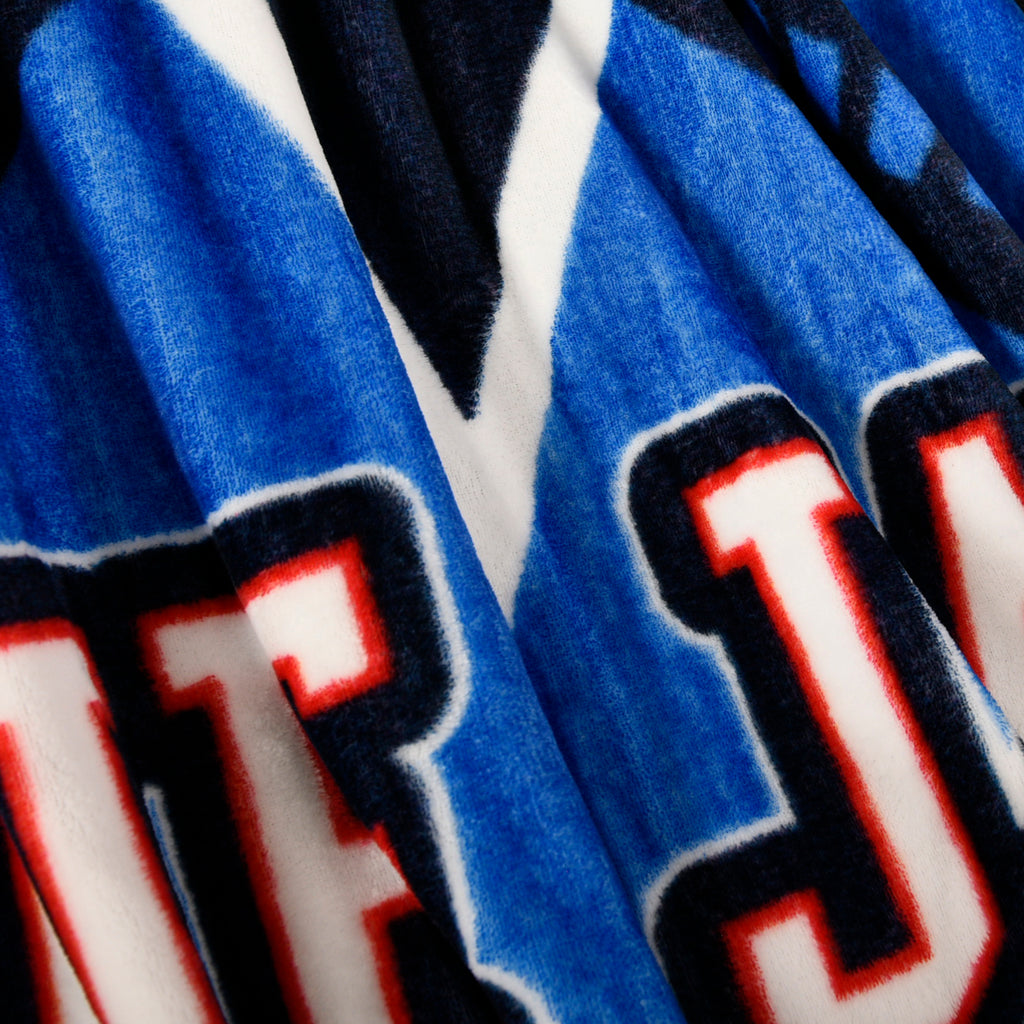 MLB Toronto Blue Jays Plush Throw close up