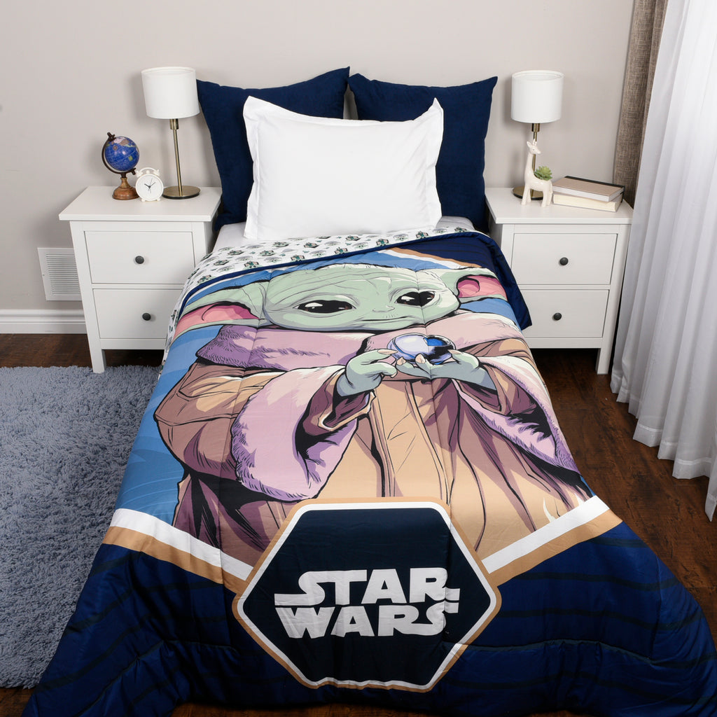 Star Wars The Mandalorian Twin/Full Comforter, 72" x 86" room shot