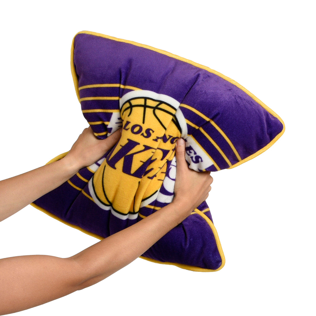 NBA Los Angeles Lakers Cushion fluffing