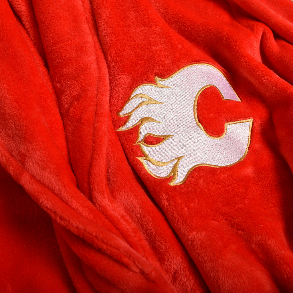 NHL Calgary Flames Men's Robe close up