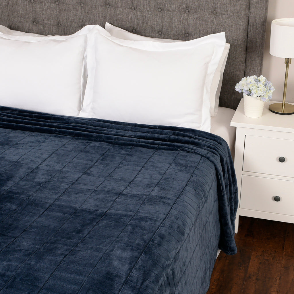 Life Comfort Recycled Brick Jacquard Blanket, Blue 90” x 90” room shot